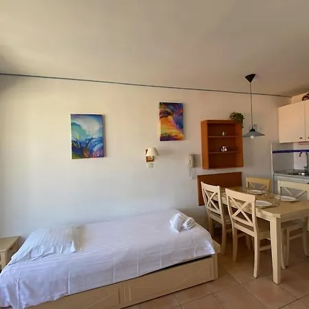 Apartmán Joli 2 Pieces Vue Parking Clim 50m