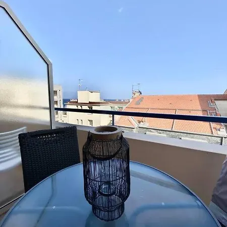 Joli 2 Pieces Vue Parking Clim 50m Апартаменти *